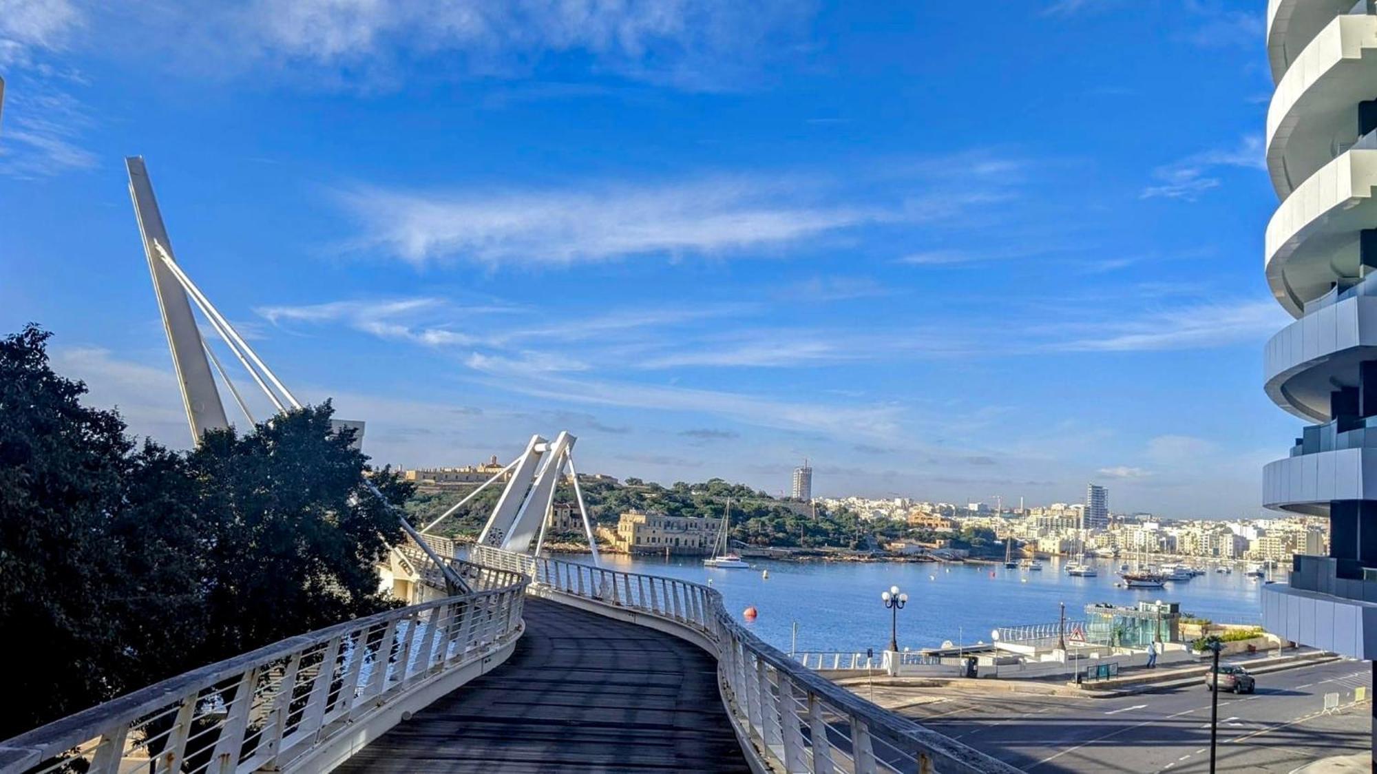 Tigne Sliema Three Bedrooms Apartment Exterior foto