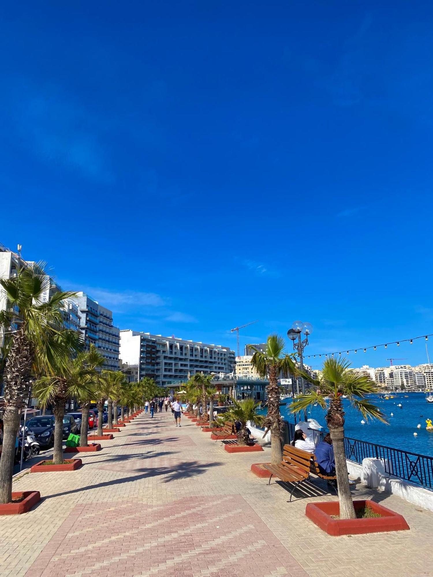 Tigne Sliema Three Bedrooms Apartment Exterior foto