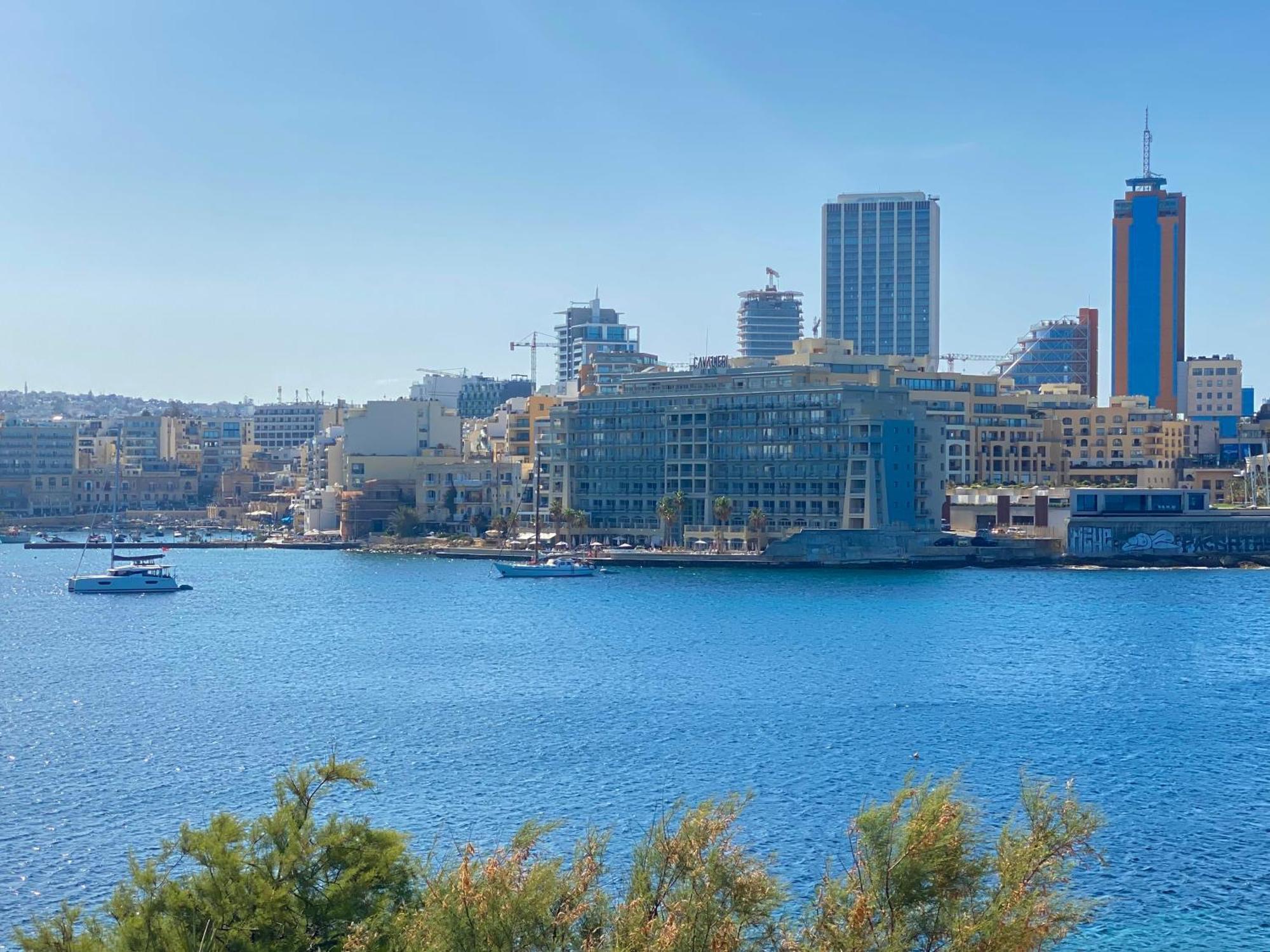 Tigne Sliema Three Bedrooms Apartment Exterior foto